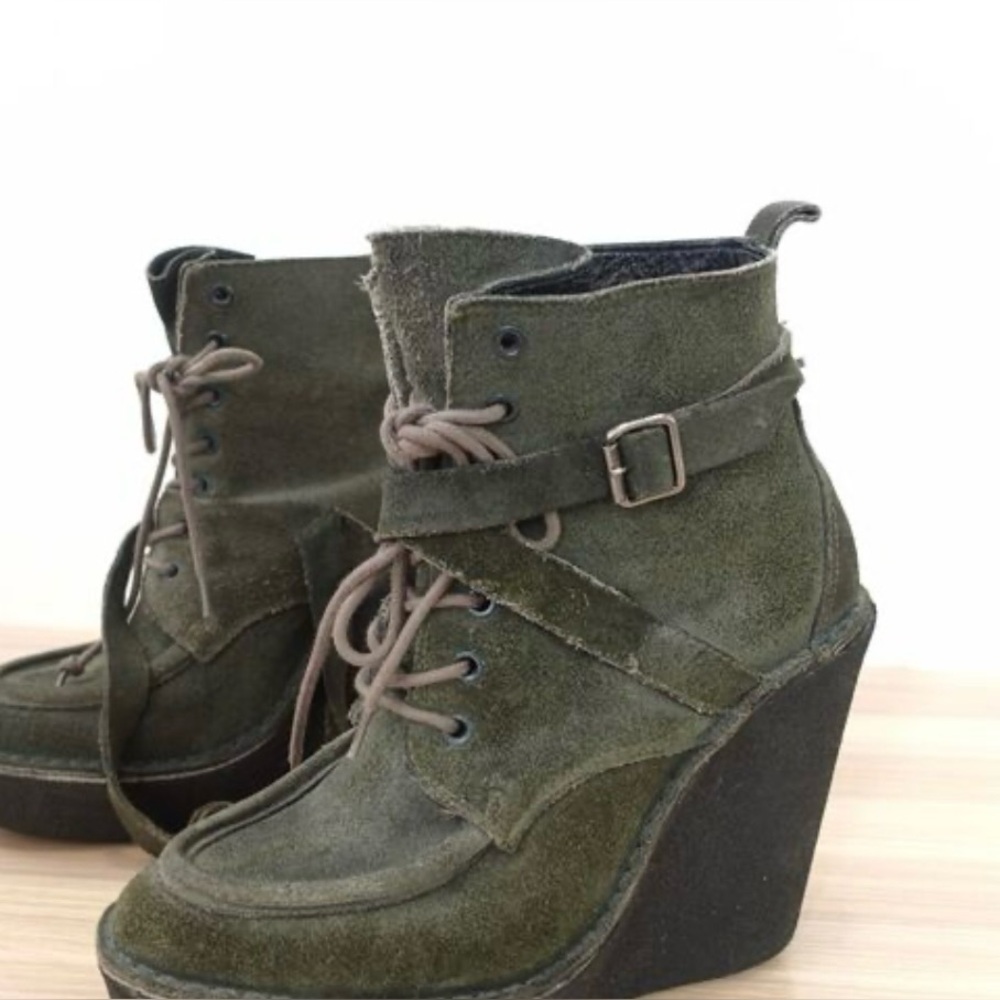 Pierre Hardy Green suede Wedge Ankle Boots - Picture 2 of 7